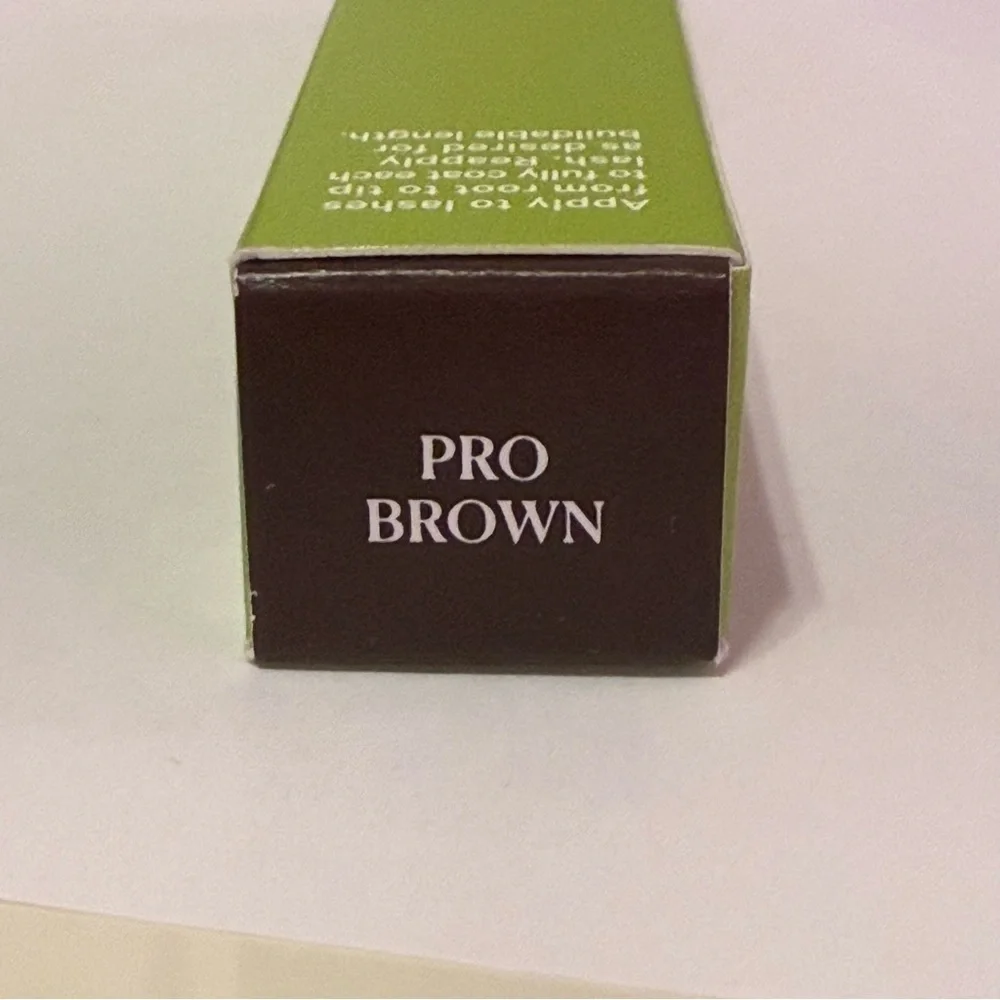 WELL PEOPLE Expressionist Pro Mascara Shade: Pro Brown FULL SIZE